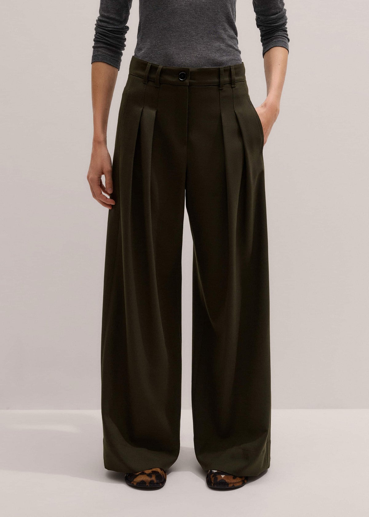 ME+EM Clothing Olive Green Wide-Leg Double Pleat Pant