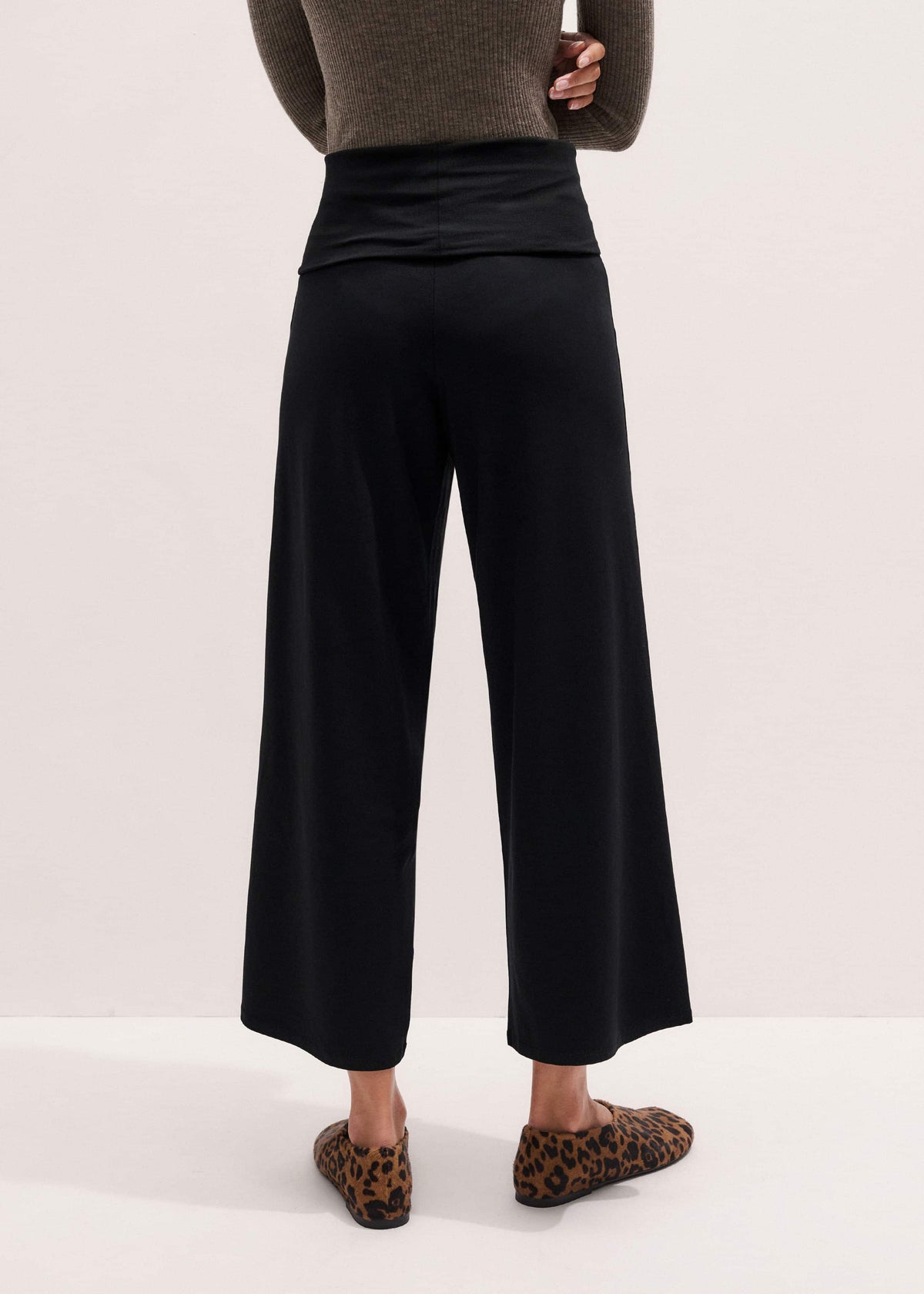 ME+EM Clothing Black Icon Crop Palazzo Pant