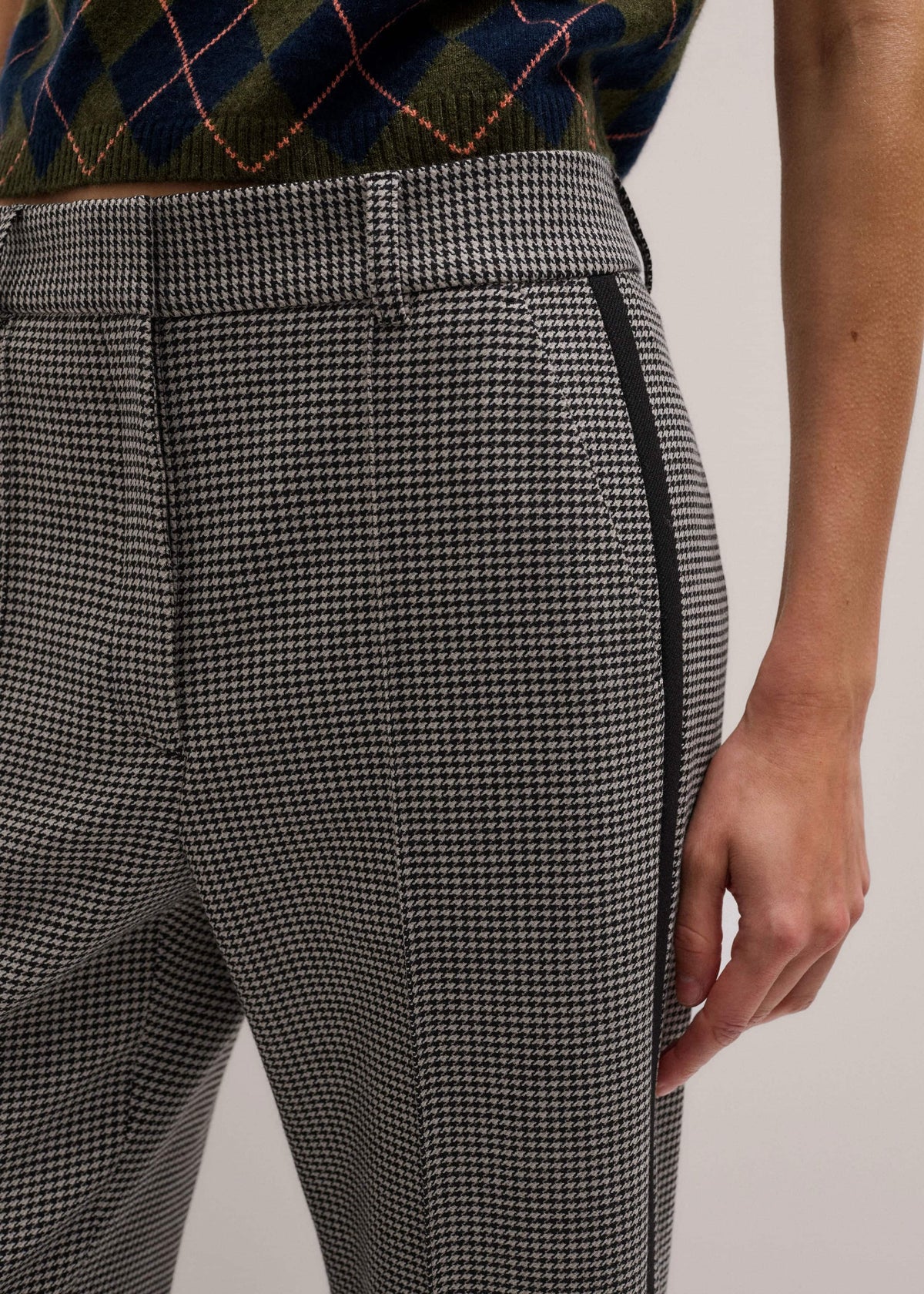 ME+EM Clothing Ivory Houndstooth Straight Crop Trouser