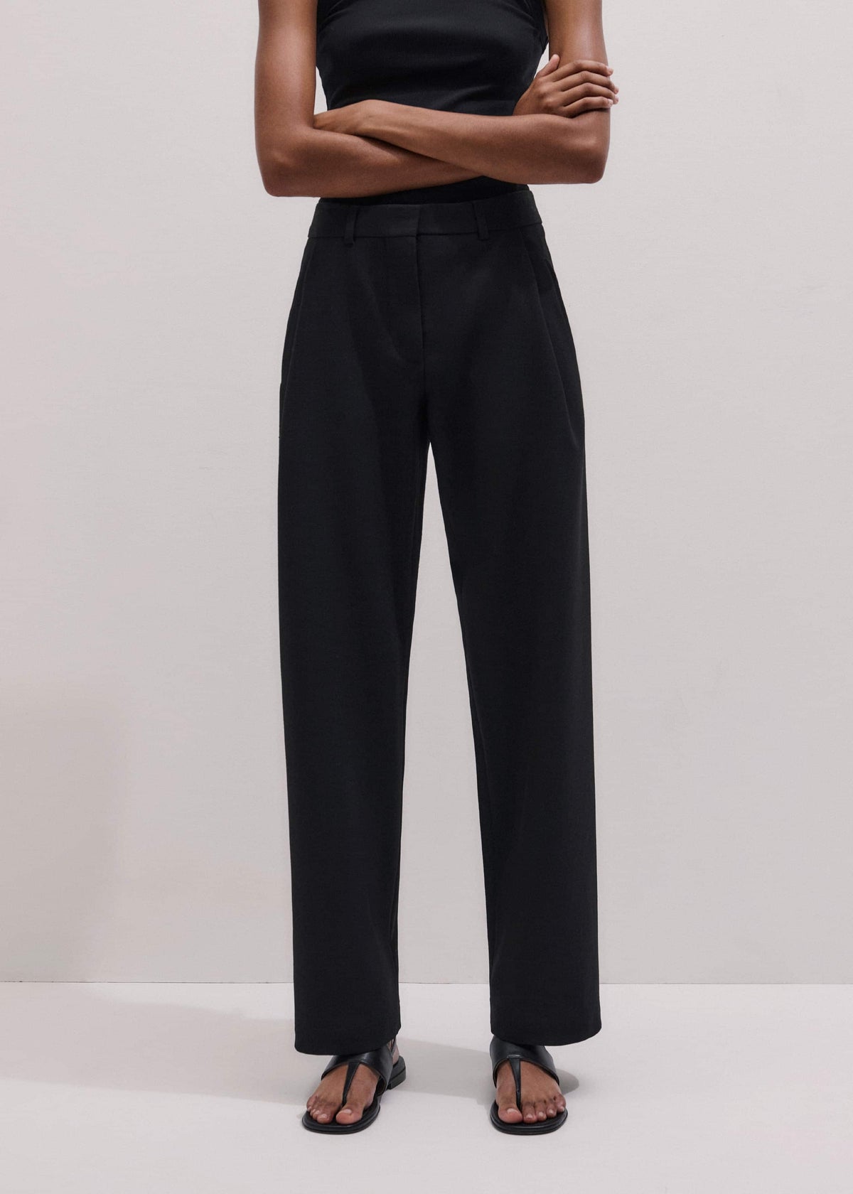 ME+EM Clothing Black Clever Tapered Pant