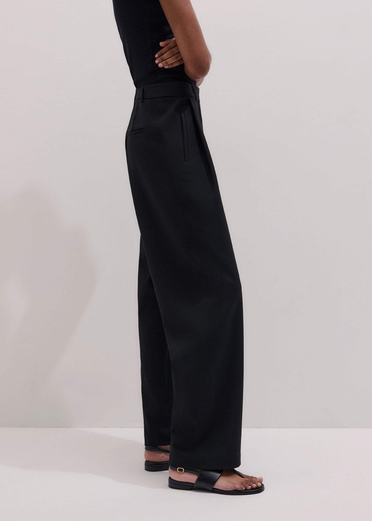 ME+EM Clothing Black Clever Tapered Pant