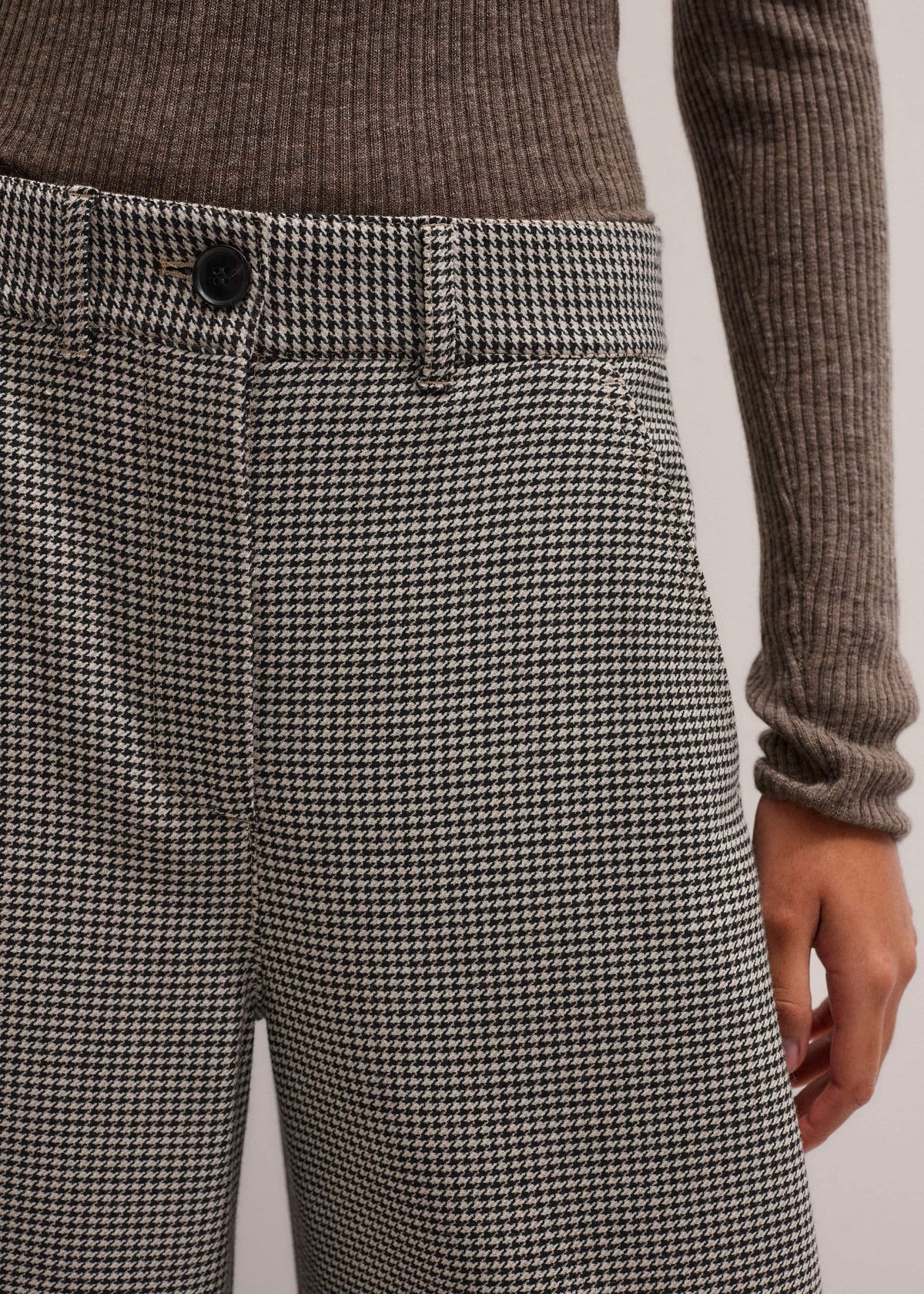 ME+EM Clothing Ivory Houndstooth Extreme Tapered Pant