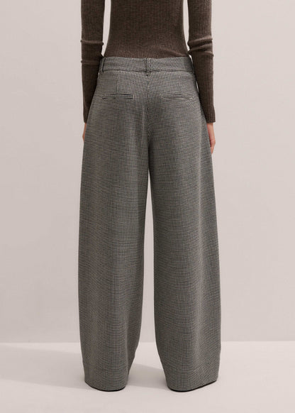 ME+EM Clothing Ivory Houndstooth Extreme Tapered Pant