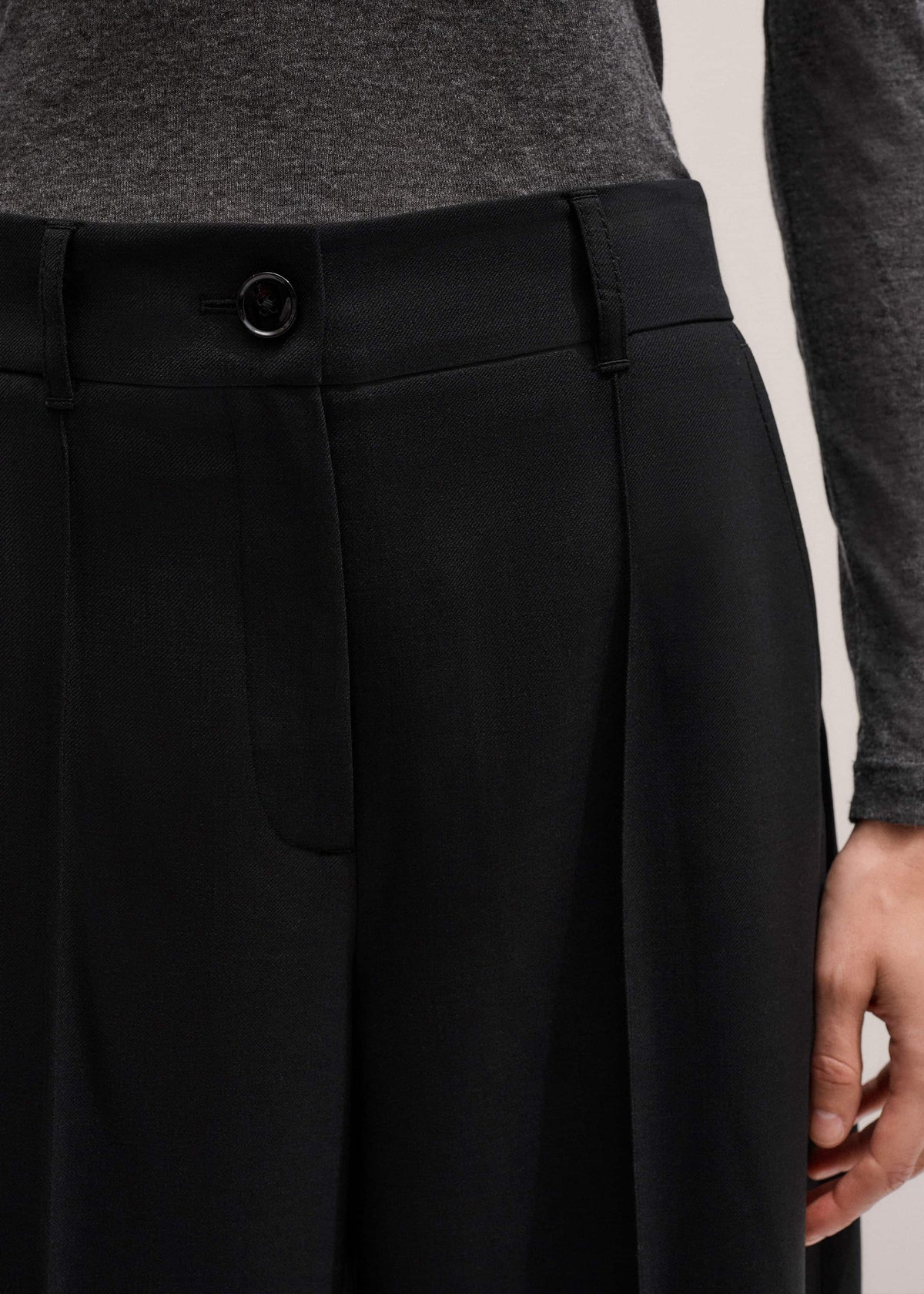 ME+EM Clothing Black Pintuck Taper Pant