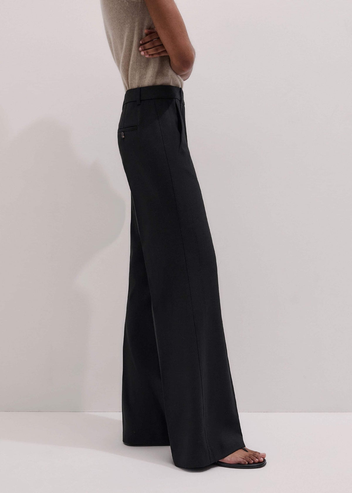 ME+EM Clothing Black Tailored Leg Elongator Pant