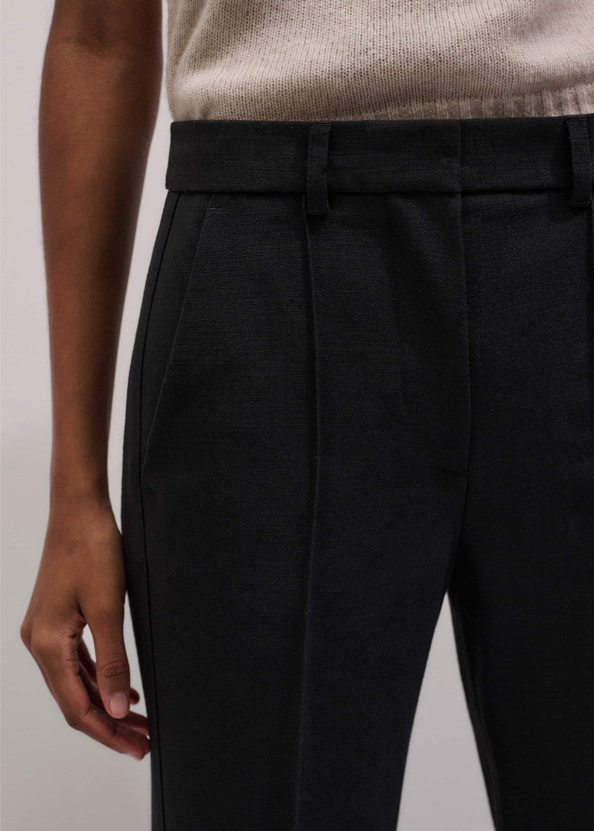 ME+EM Clothing Black Tailored Leg Elongator Pant