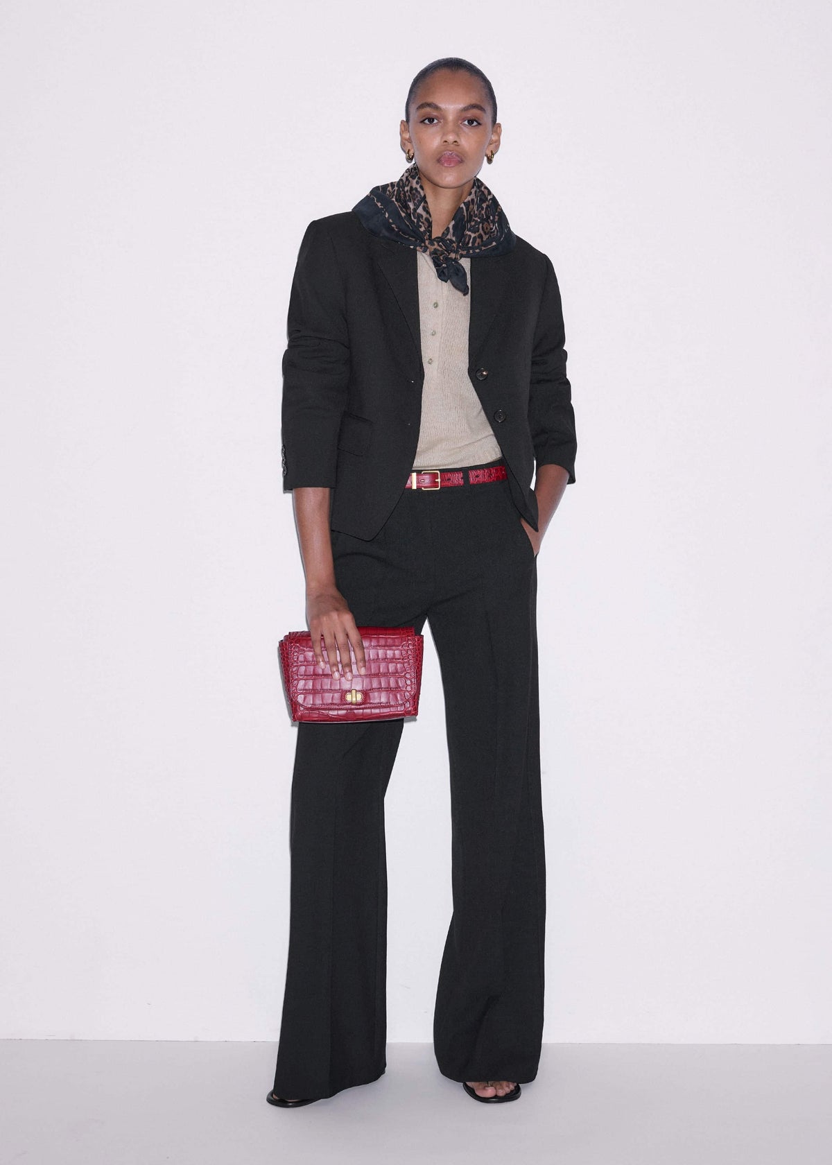 ME+EM Clothing Black Tailored Leg Elongator Pant
