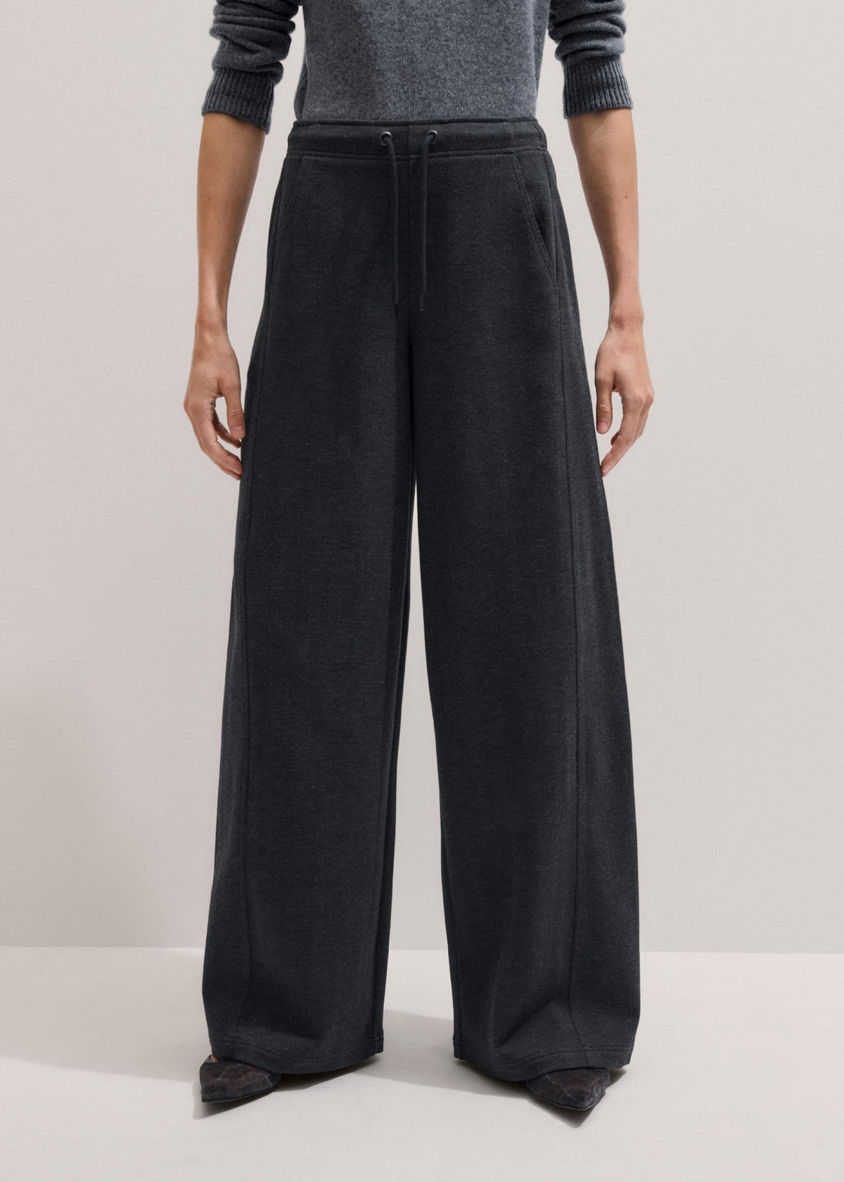 ME+EM Clothing Gray Herringbone Barrel-Leg Pant