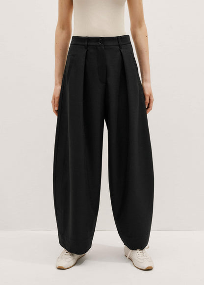 ME+EM Clothing Black Barrel Leg Pant
