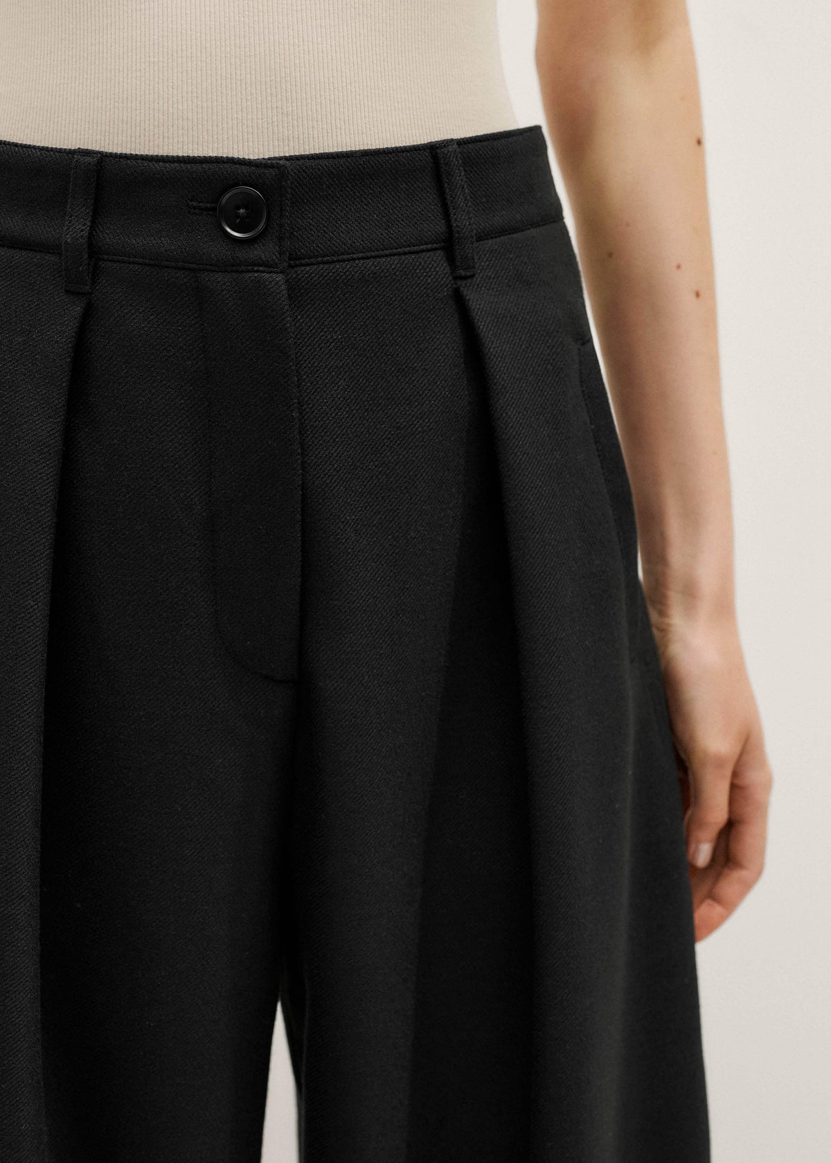 ME+EM Clothing Black Barrel Leg Pant