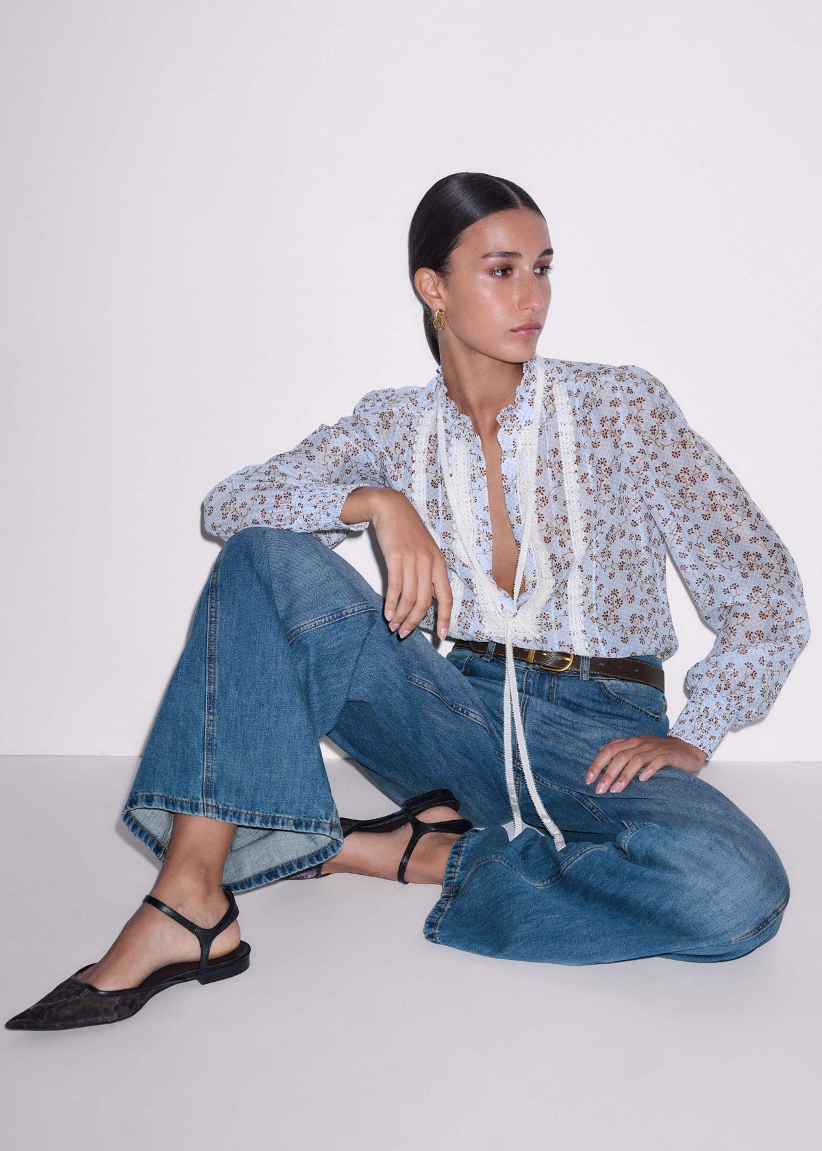ME+EM Clothing Blue Scallop Daisy Print Trim Detail Blouse + Tie