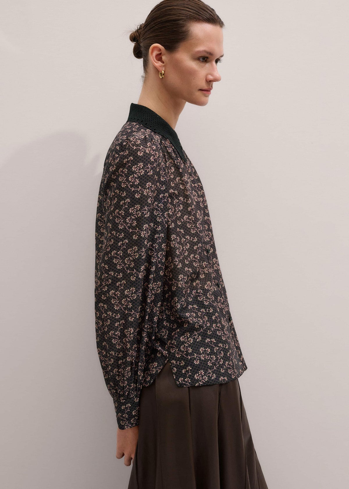 ME+EM Clothing Black Scallop Daisy Print Feature Collar Blouse