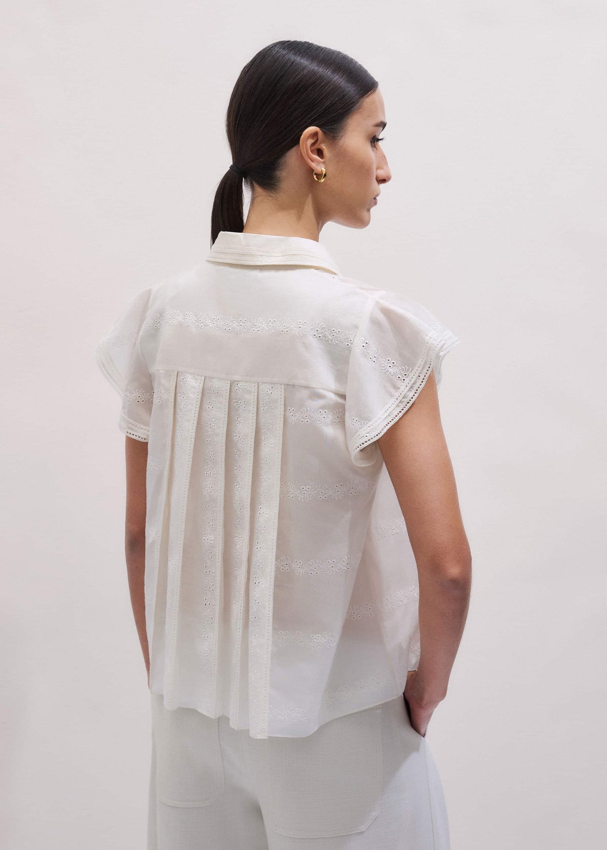 ME+EM Clothing Cream Silk Cotton Embroidery Collar Swing Blouse
