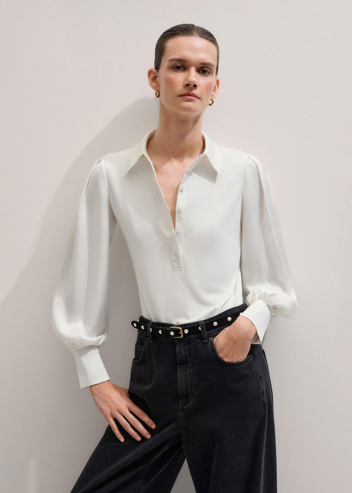 ME+EM Clothing Cream Fluid Sleeve Layering Blouse