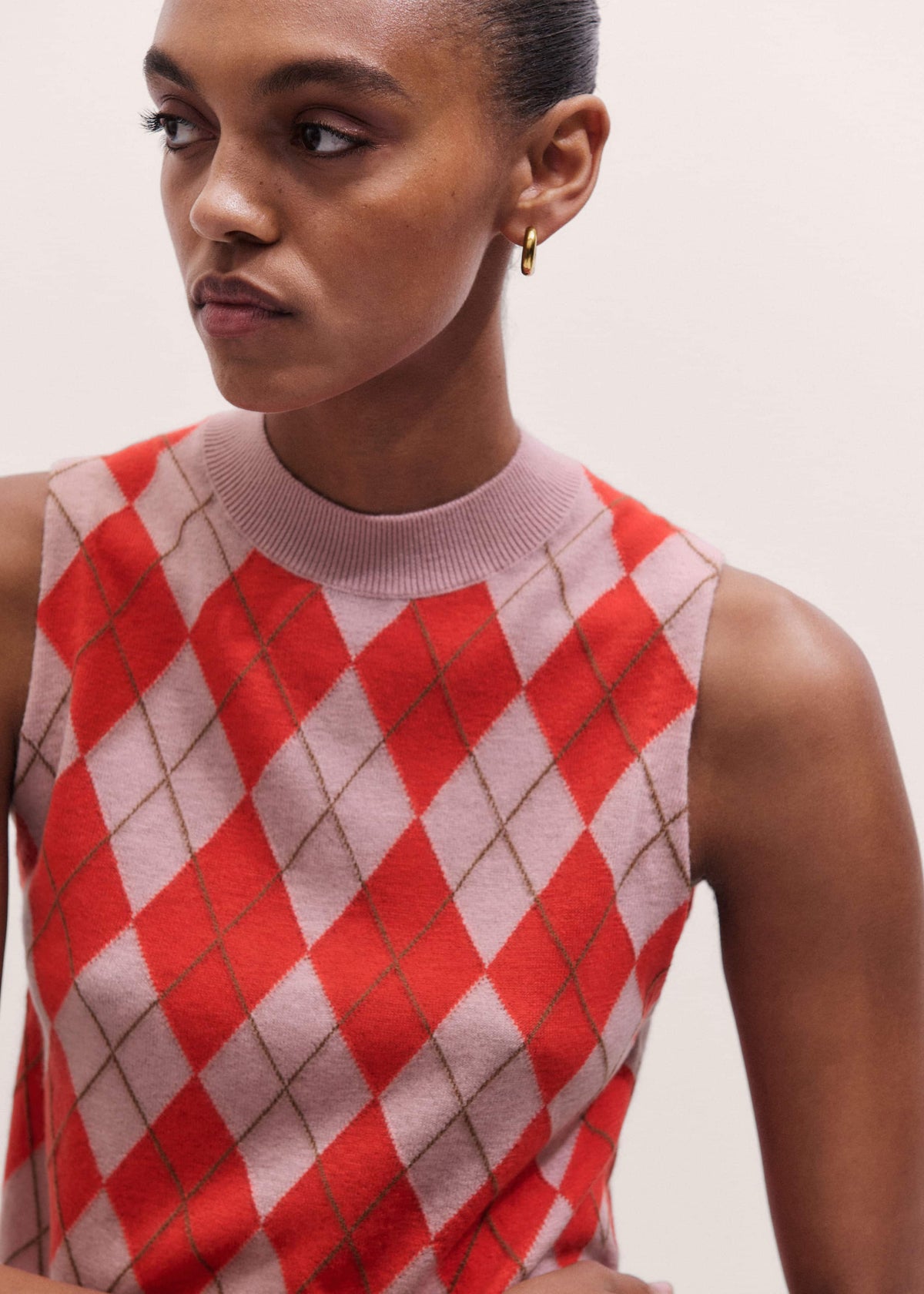 ME+EM Clothing Pink Fine Argyle Slim Knit Vest