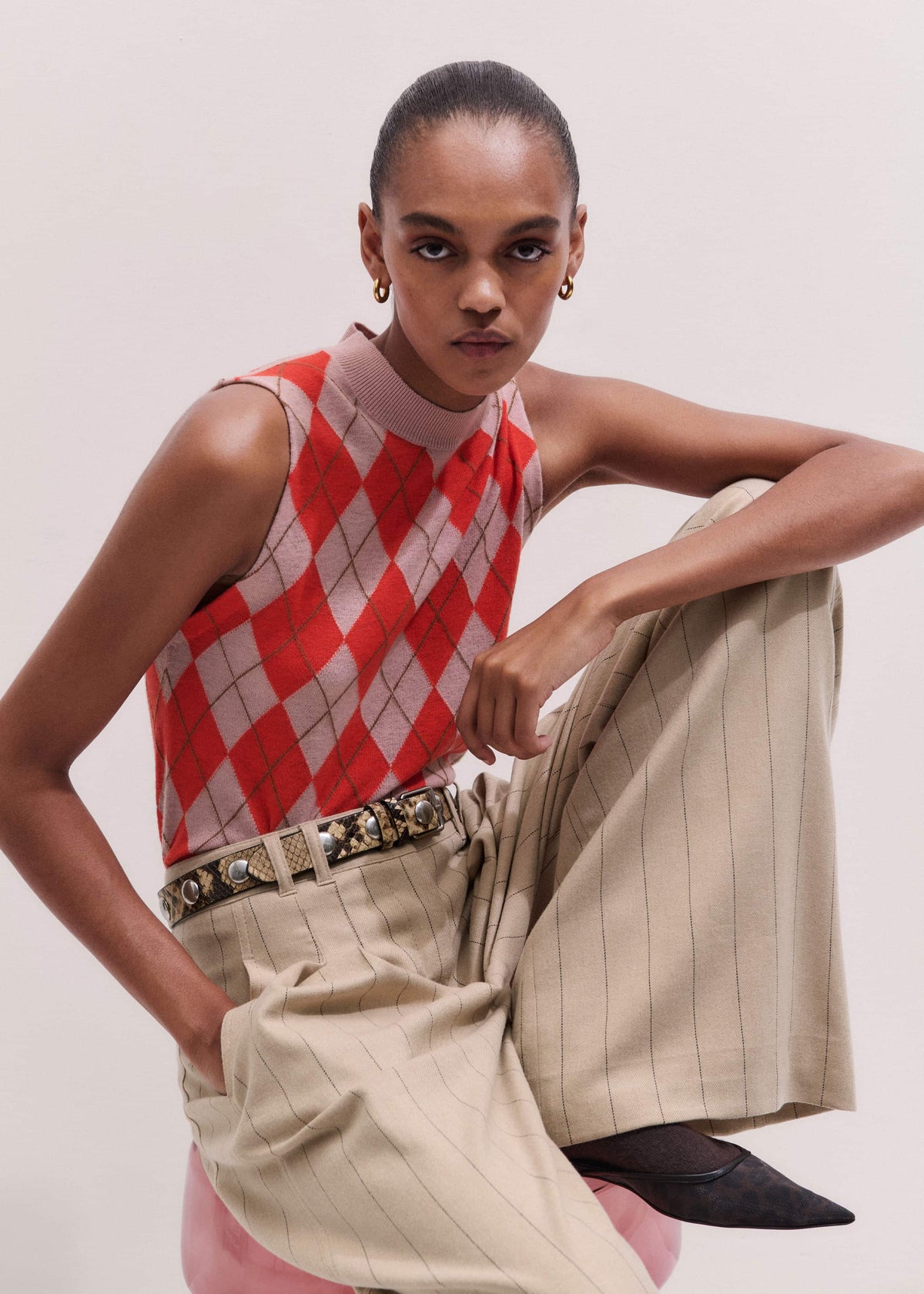 ME+EM Clothing Pink Fine Argyle Slim Knit Vest