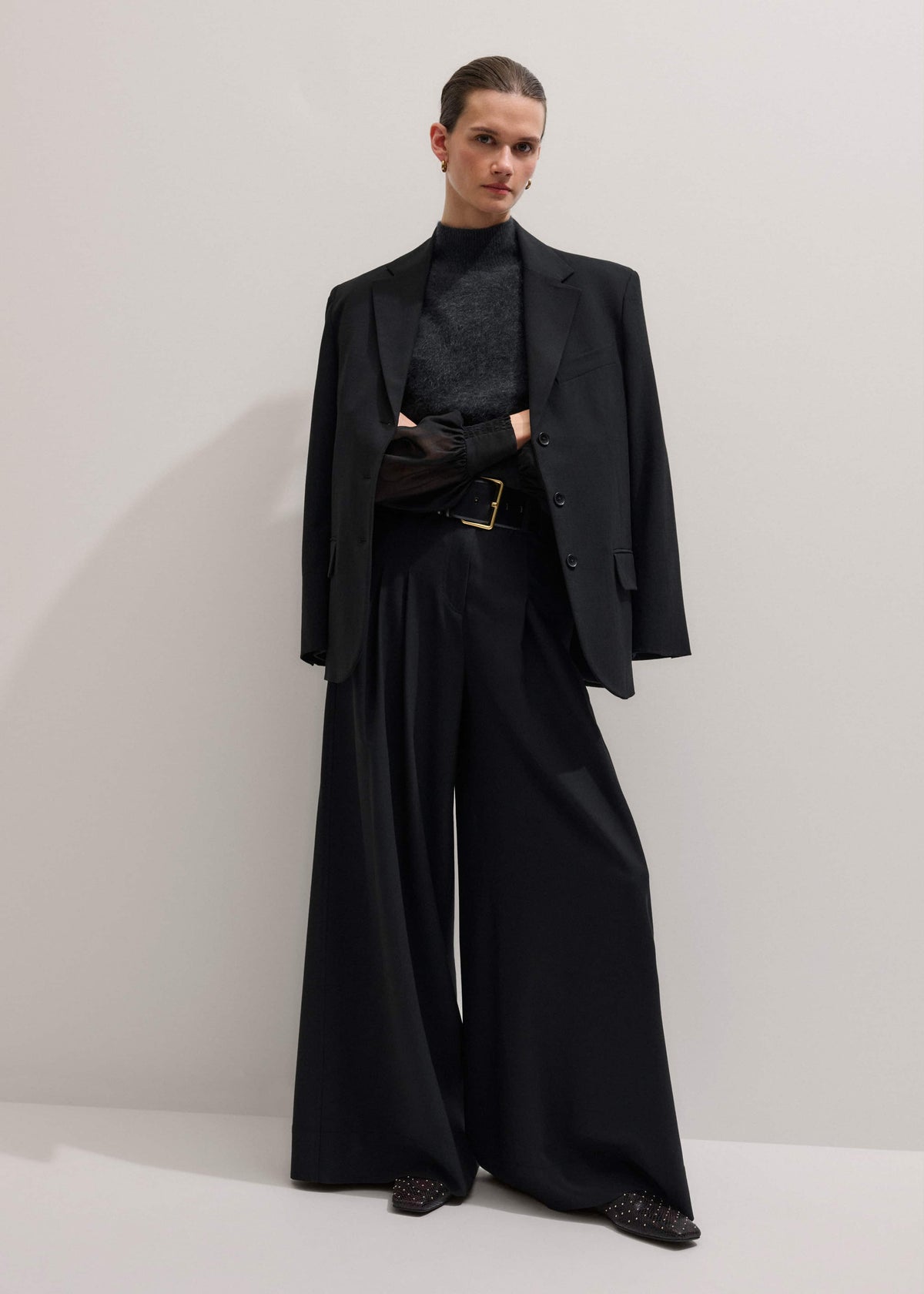 ME+EM Clothing Black Balloon Sleeve Slim Layering Top