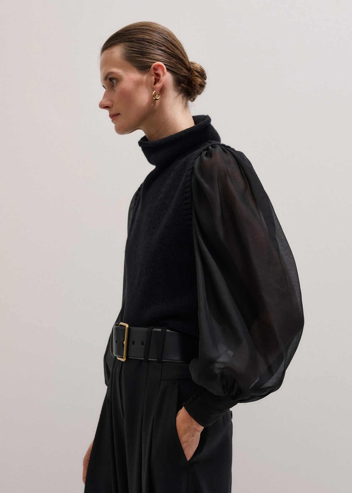 ME+EM Clothing Black Balloon Sleeve Slim Layering Top