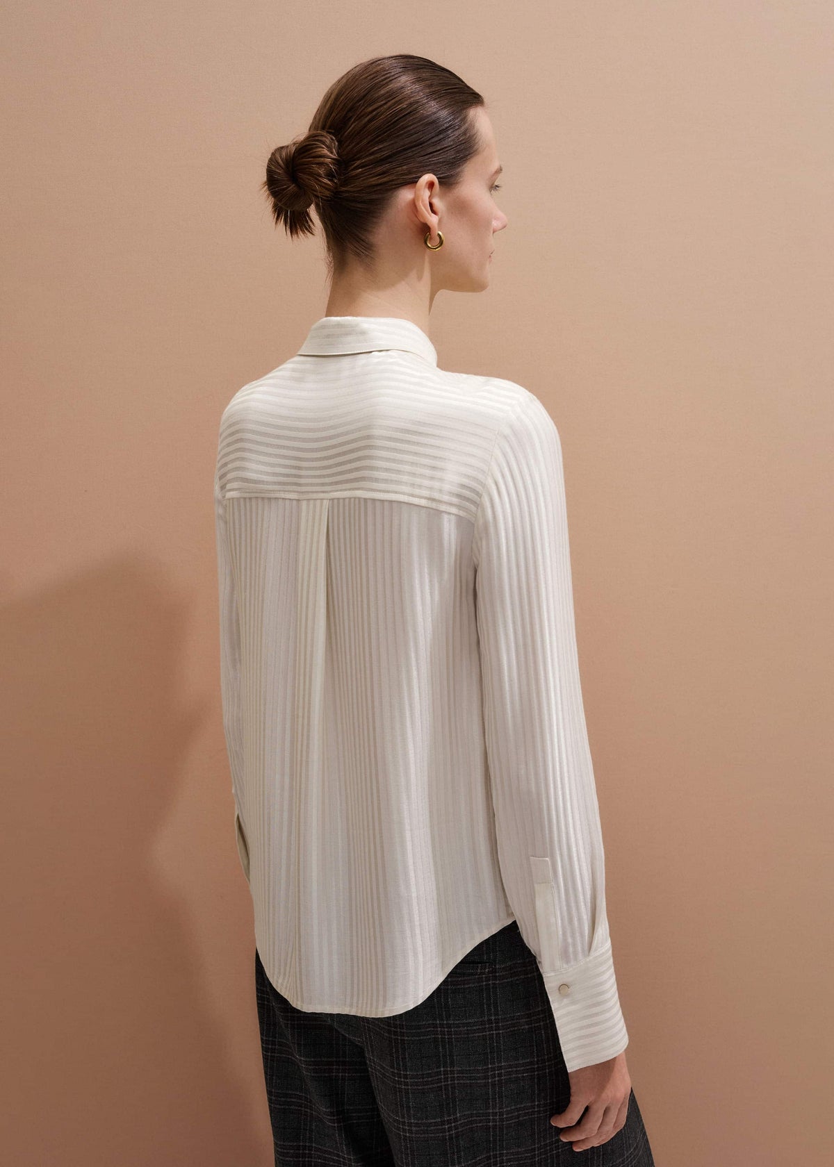 ME+EM Clothing Cream AM-PM Stripe Fluid Satin Shirt + Tie
