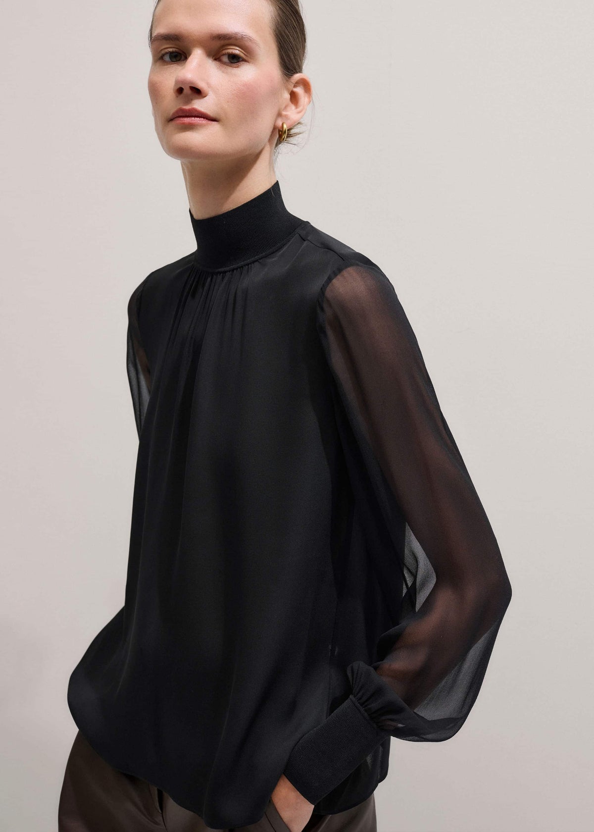 ME+EM Clothing Black Silk Chic Rib Straight Blouse