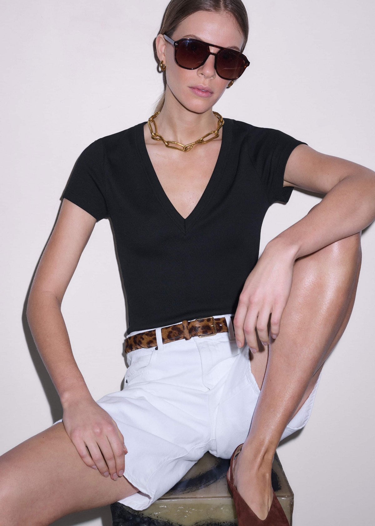 ME+EM Clothing Black Ultimate Fitted Rib V-Neck Tee