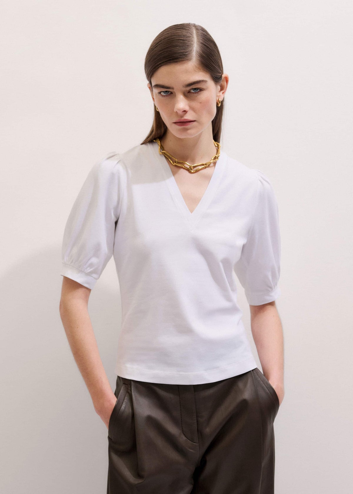 ME+EM Clothing White Feminine Sleeve V-Neck Tee
