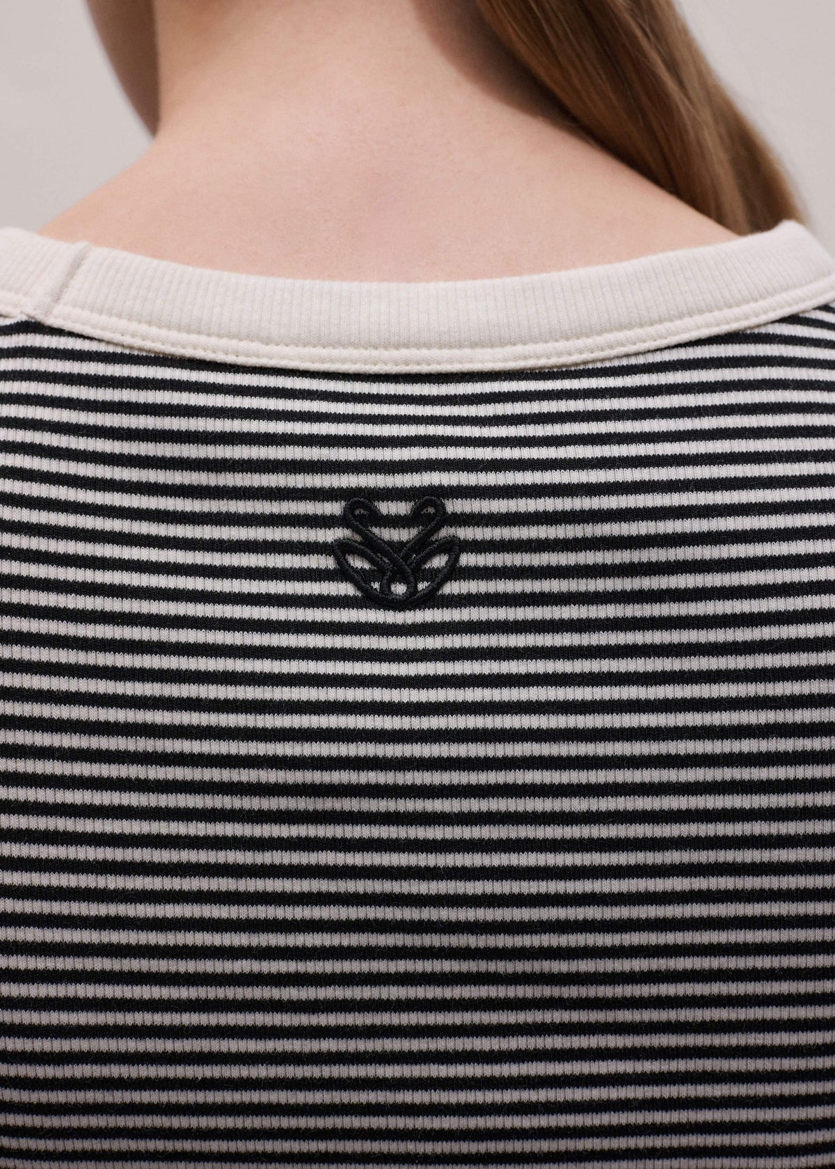 ME+EM Clothing Black Swan Slim Tee