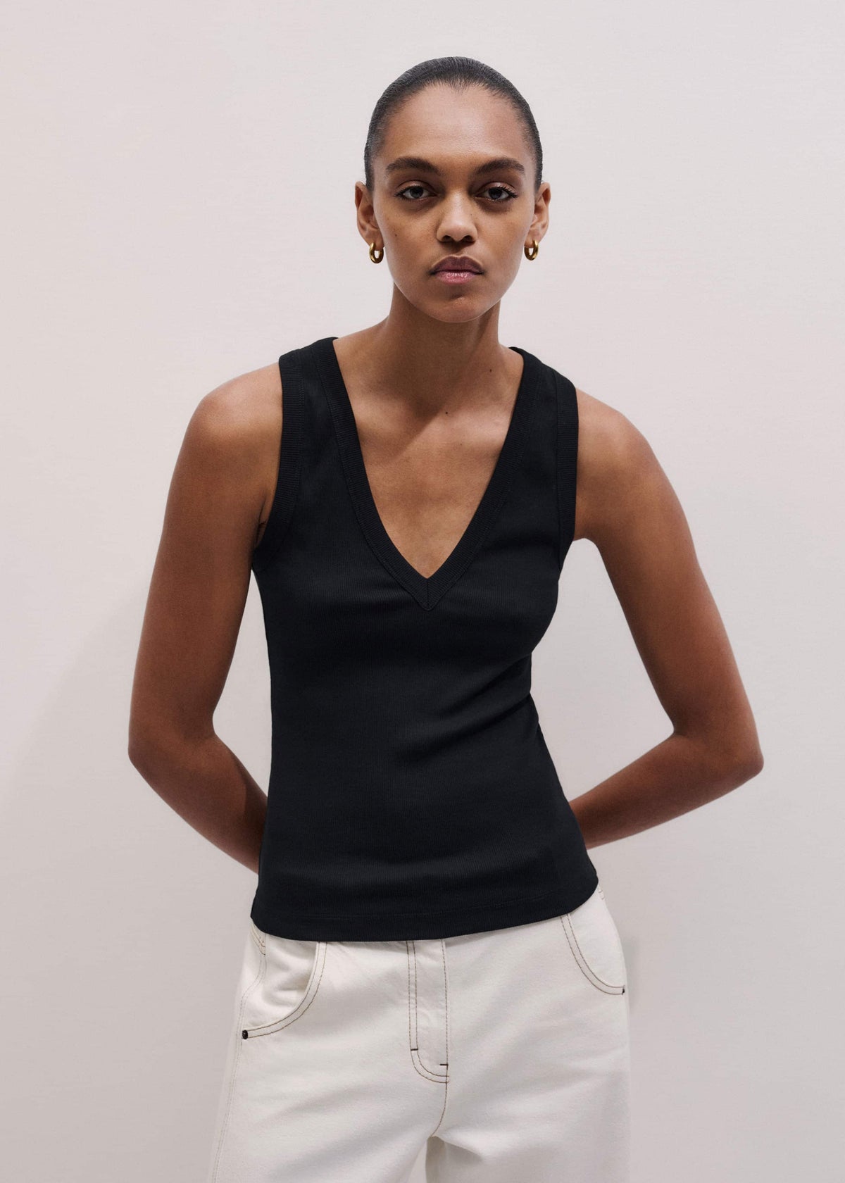ME+EM Clothing Black Ultimate V-Neck Vest