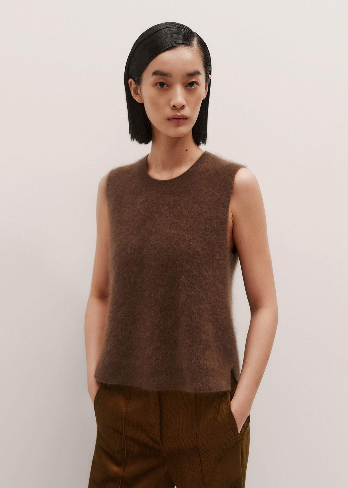 ME+EM Clothing Brown Straight Sweater Vest