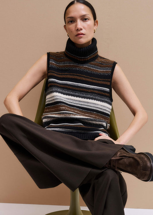 ME+EM Clothing Black Textured Stitch Straight Sweater Vest + Snood