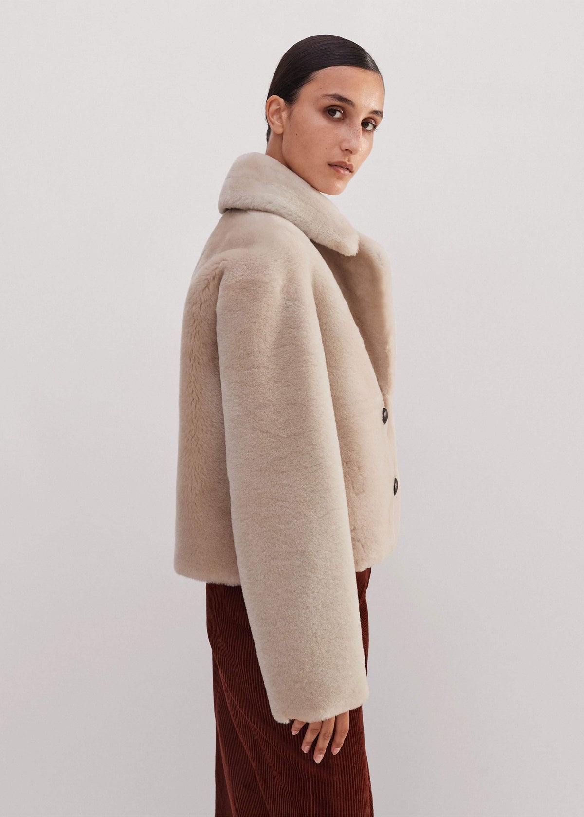 ME+EM Clothing Cream Luxe Short Shearling Coat | Shearling Coats